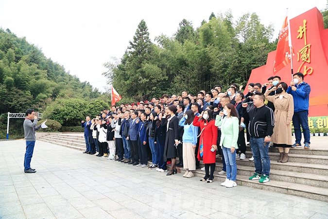 領跑行業，辟新時代丨鴻揚家裝6大高標準強勢升級，為美好人居再出發！